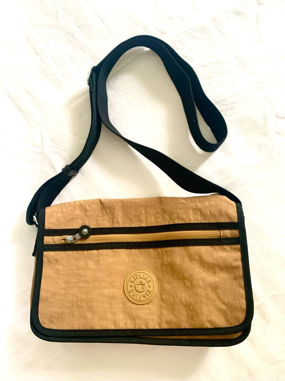 Kipling Elana Crossbody Messenger Bag.